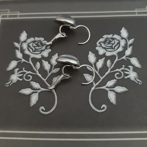 "Love a Nurse"Lever back eaarings. - Picture 2 of 5